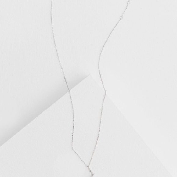 14K Sterling Silver Dainty Flower Rhinestone Sparkling Necklace - Picture 2 of 4